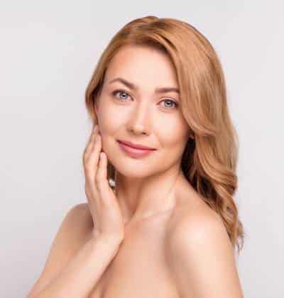 Quel est l’âge idéal pour un premier lifting du visage ? | Dr Christelle Santini | Paris