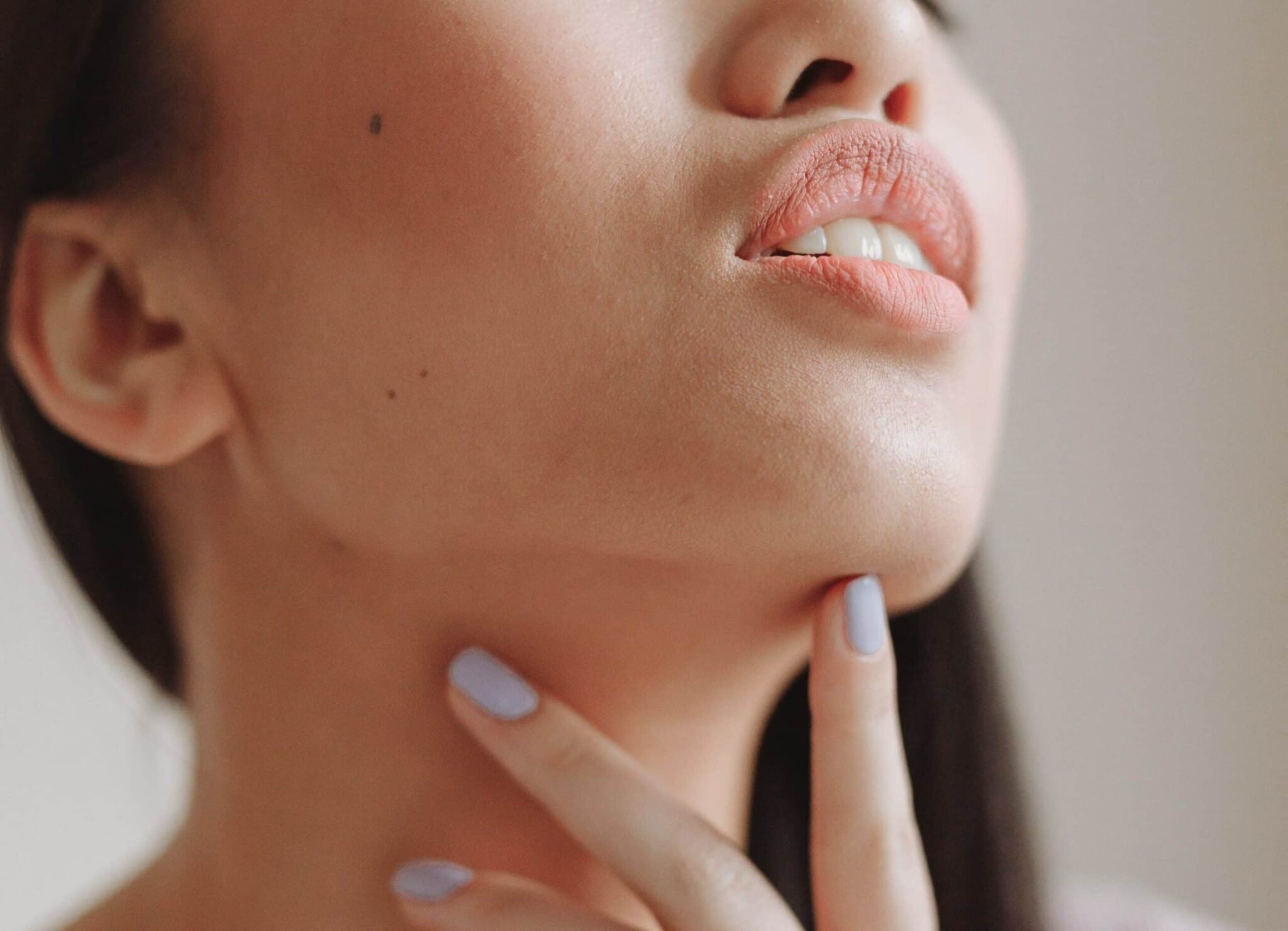 Epilation laser du menton à Paris Médecine esthétique Dr Santini